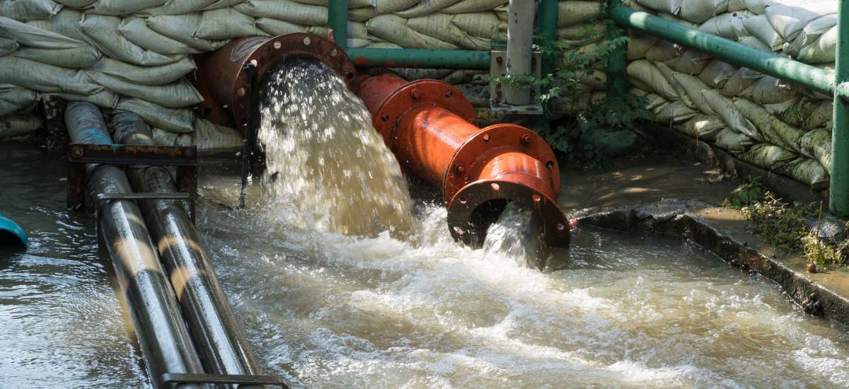 Submersible Sewage Pump vs Dirty Water Pump Comparison Table.jpg